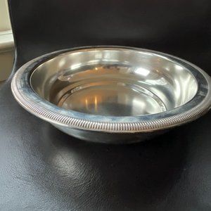 Vintage Large Silver plated Bowl - Wm.A. Rogers, Made in Canada,